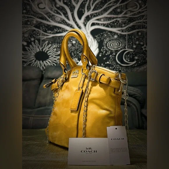 Vintage Y2K Coach Mustard Leather Shoulder Bag crossbody strap ❌60% OFF SALE❌ - Picture 3 of 16